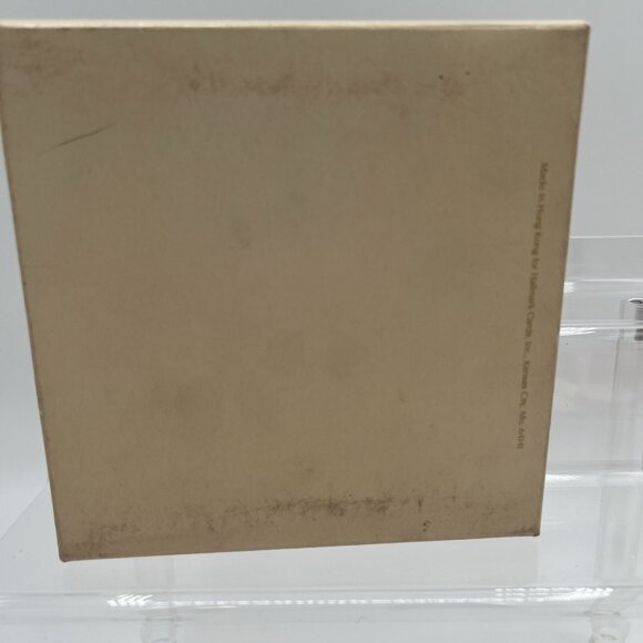 Vintage 1981 Hallmark Keepsake Mr. & Mrs. Claus Ornaments w/ Box – Holding Kitte - Picture 3 of 8